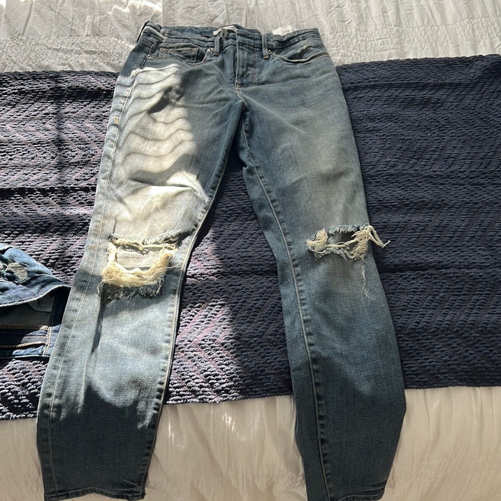 Good American size 28 skinny Jean